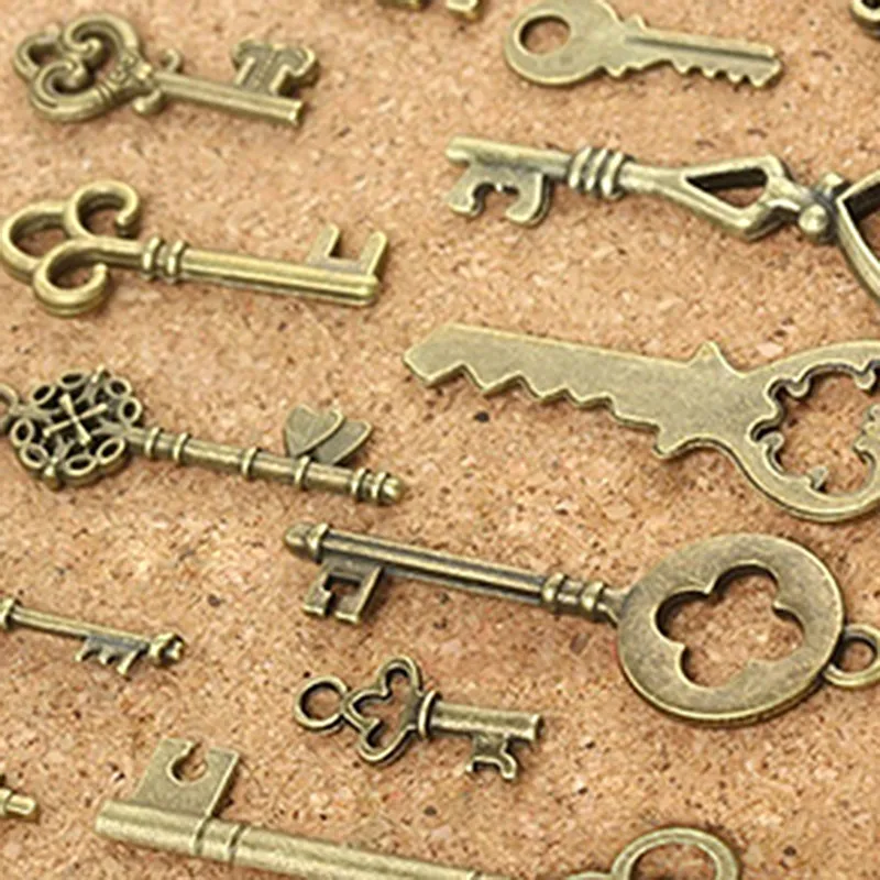

2020 Fashion 13Pcs/Set Antique Old Look Bronze Keys Vintage DIY Pendant Keychain Metal Charms Decorations Jewelry KeyChain