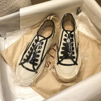 

small of white Children shoes in summer, small fragrant wind, thick soles, leisure board shoes, canvas shoes, women's ins street