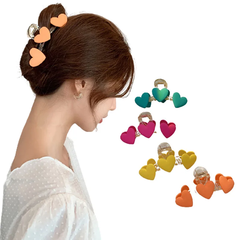 

Korea Style Acrylic Hair Claws Fashion Elegant Big Heart Hair Clips Girls Hairstyle Makeup Hairpin Women's Hair Clip Sweet