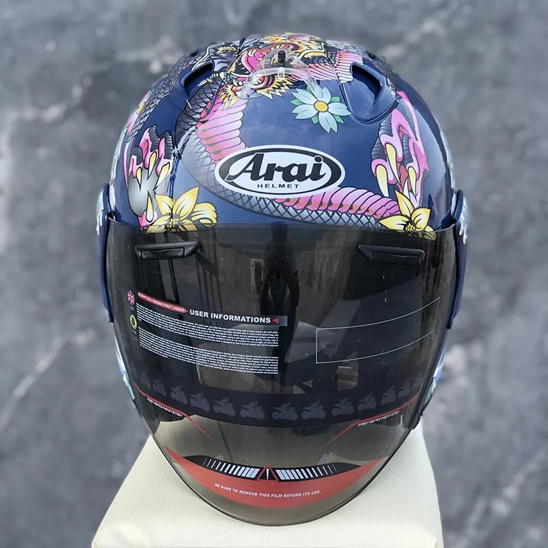 Бесплатная доставка световой мотоциклетный шлем с изображением дракона