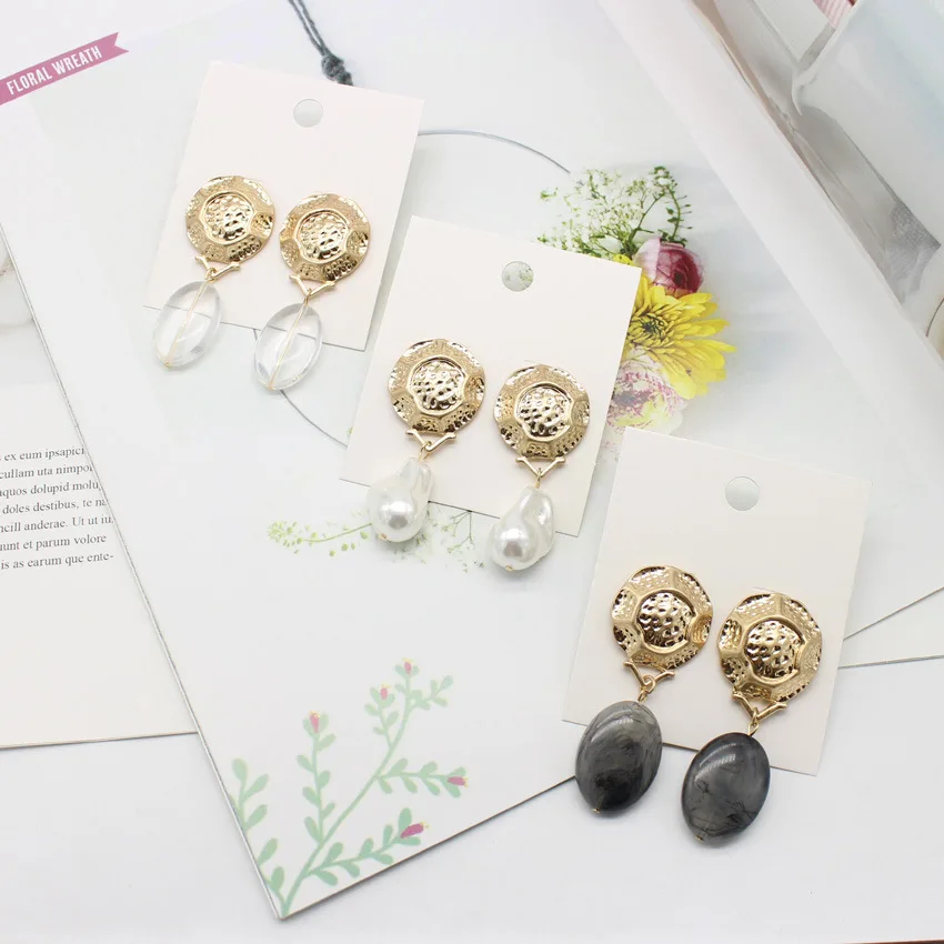 

European and American Personality Simple Gold Pendant Earrings Baroque Cool Imitation Pearl Alloy Earrings Irregular Accessories