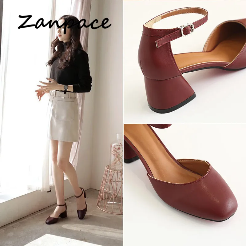 Сандалии женские с квадратным носком босоножки на толстой подошве закрытым и