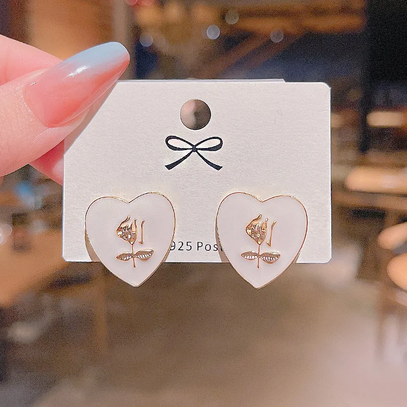 

2021 New S925 Silver White Oil Dripping Rose Earrings Fashion Metal Earring Bohemian Jewellery for Women Simple