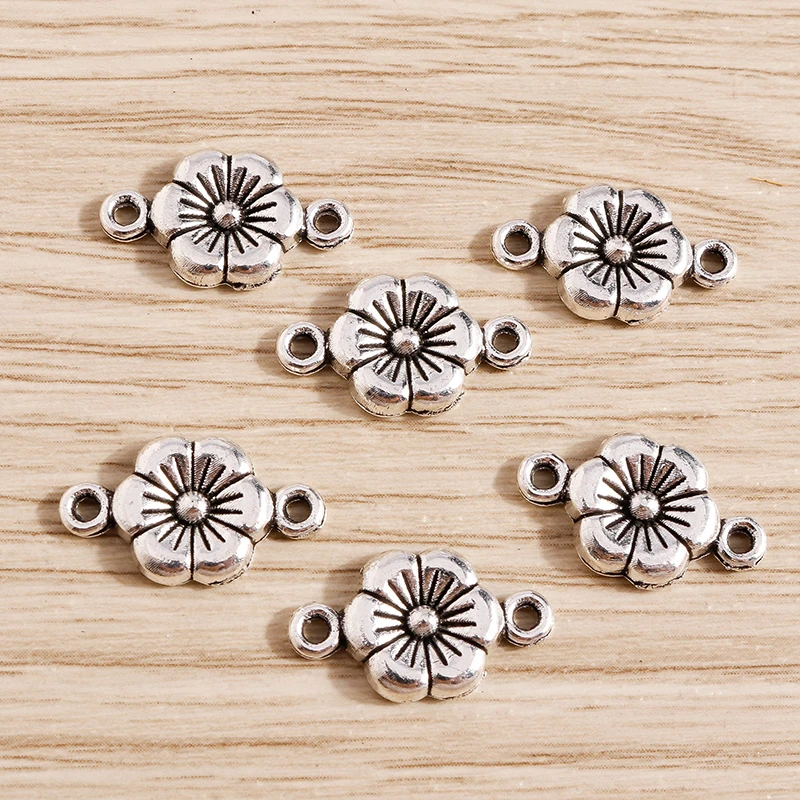 

30 шт. 18*10 мм винтажные серебряные шармы-соединители из сплава в форме цветка для изготовления ювелирных изделий своими руками браслетов оже...
