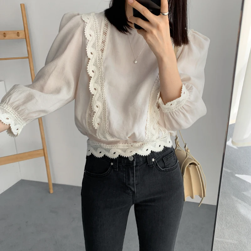 

2020 New spring Vintage white Shirt female Oversize Tops Women lace Girls Blouse Summer New Women Blouses femme Blusas