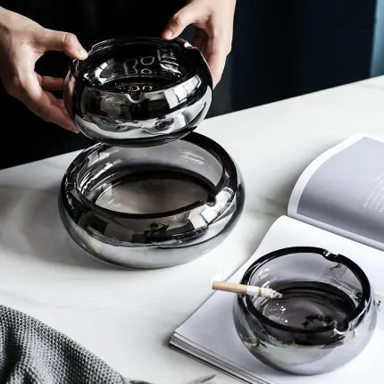 

Simple Fashion Crystal Ashtray Home Smoky Gray Glass Ash Tray Office Cigar Ashtray Creative Gift