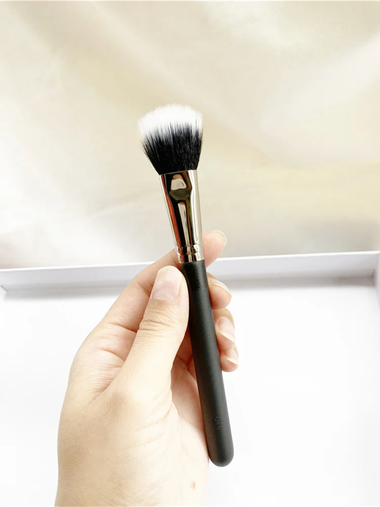 Duo Fibre Cream/кисть для пудры румян 159 идеальная кисть растушевки лица румяна Кисть