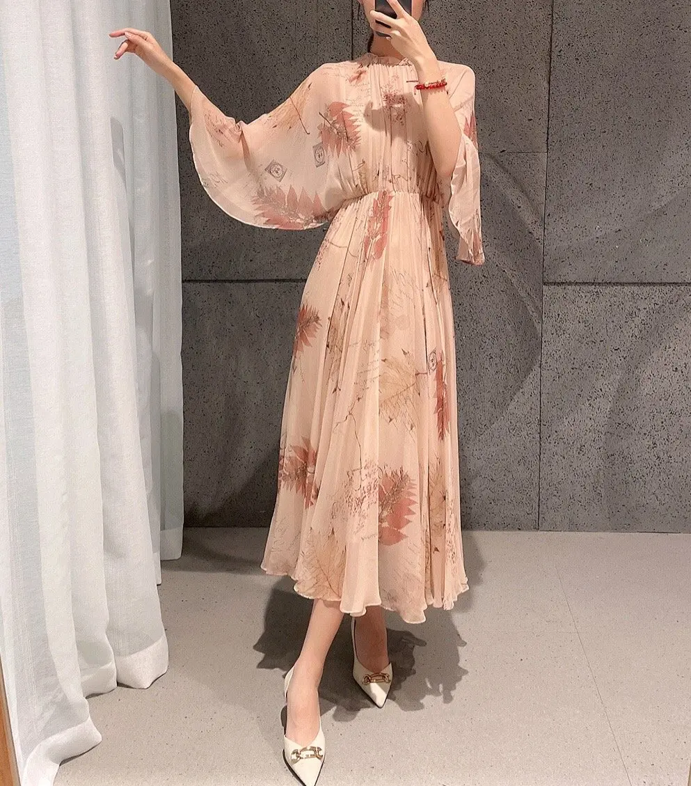 

2021 Summer round neck maple leaf print pleated real silk dress high waist waist pleated print free shipping