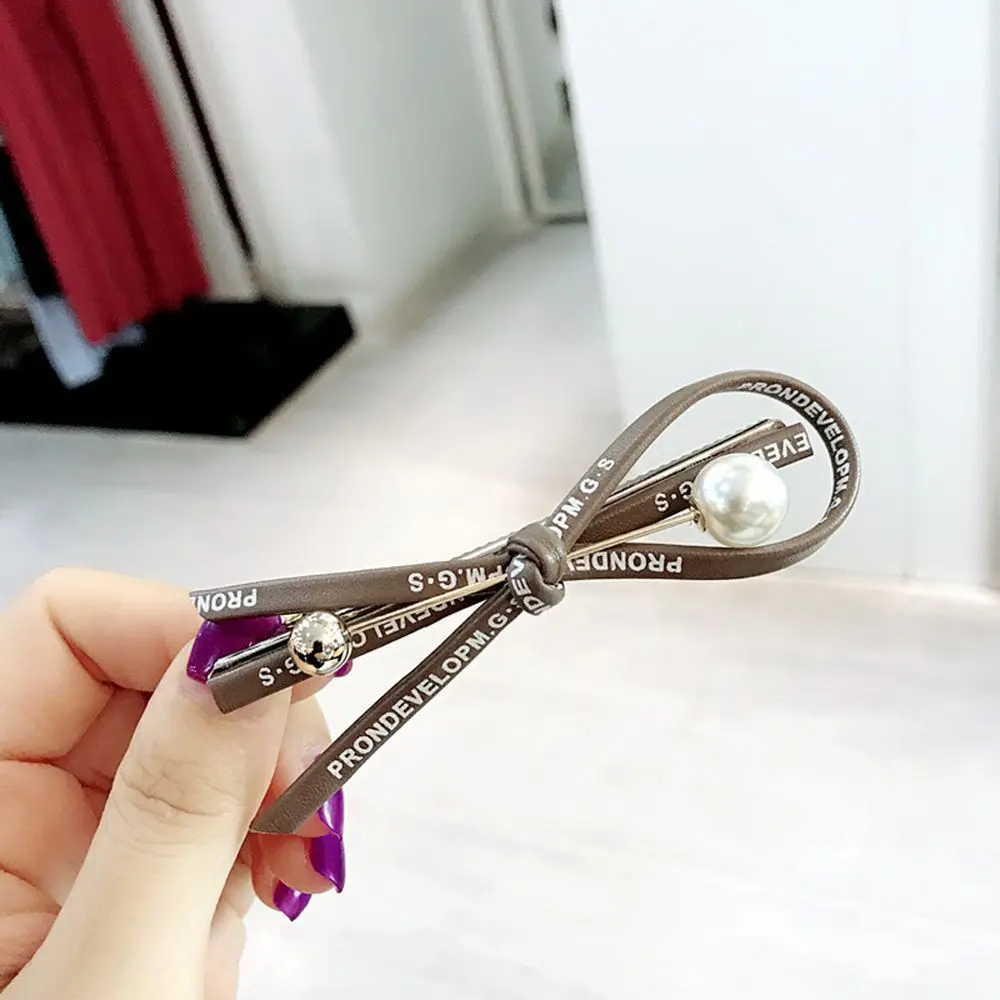 Женская заколка пряжка из искусственной кожи для волос с бантом и жемчужинами