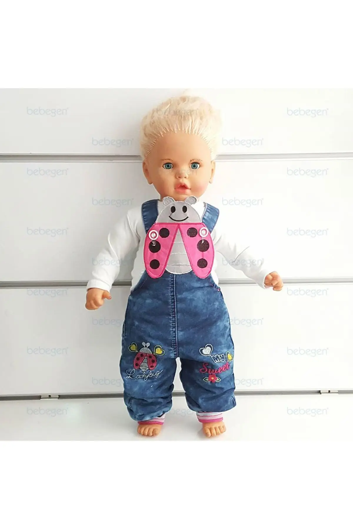 Джинсовый комбинезон с вышивкой божья коровка