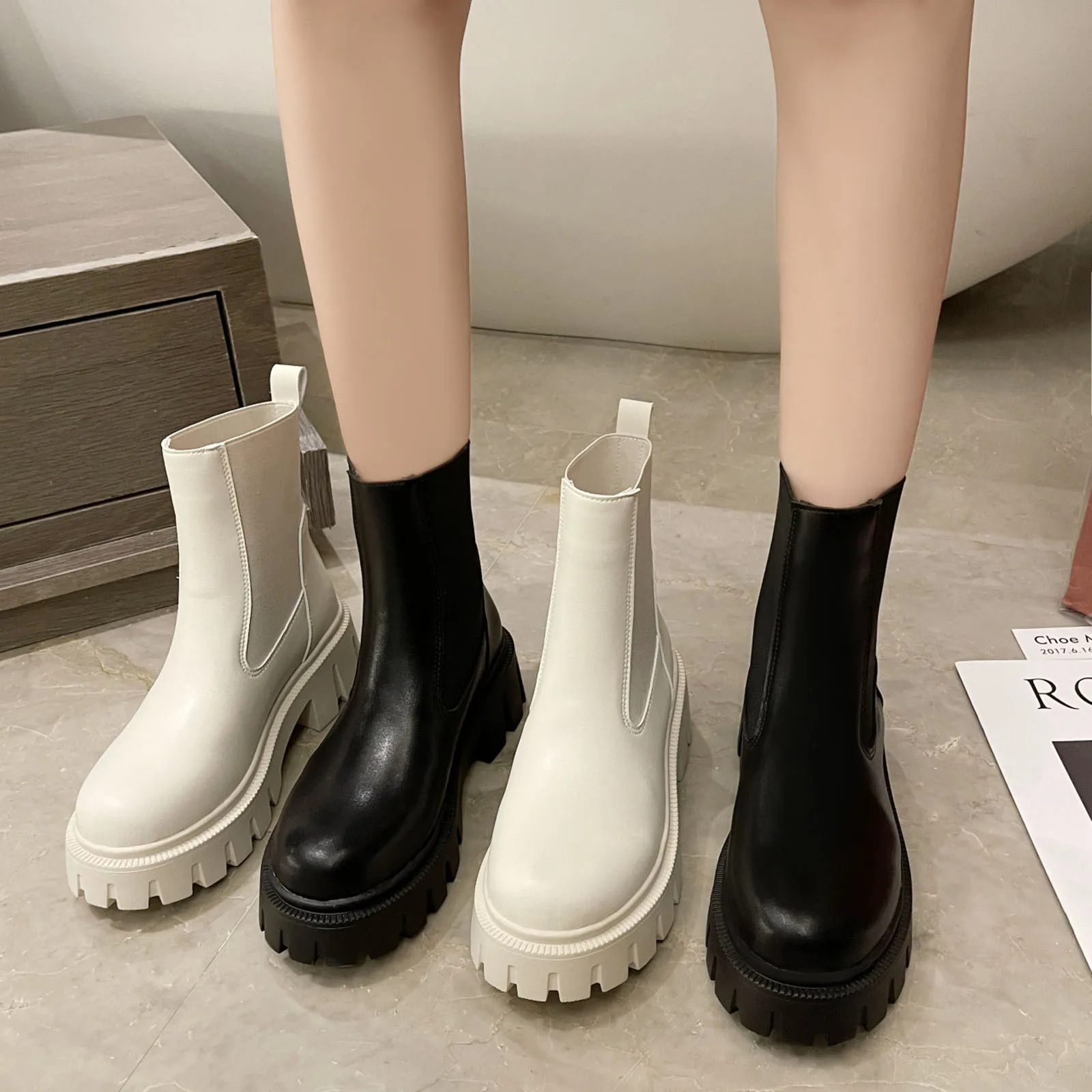 

Black Platform Boots Women 2021 New Fashion Beige Chunky Chelsea Boots Female Punk Gothic Shoes Ankle Motocycle Boots Designer