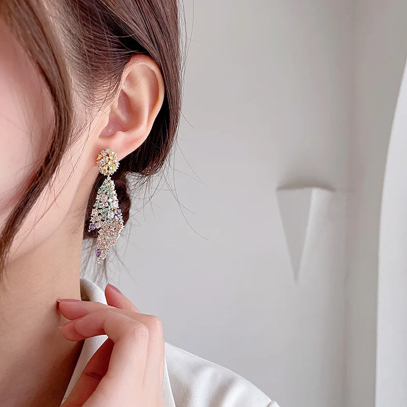 

European American Fashion Color Zircon Earrings Exaggerated Personality Irregular Women's 925 Silver Needle Conch Charm Jewelry
