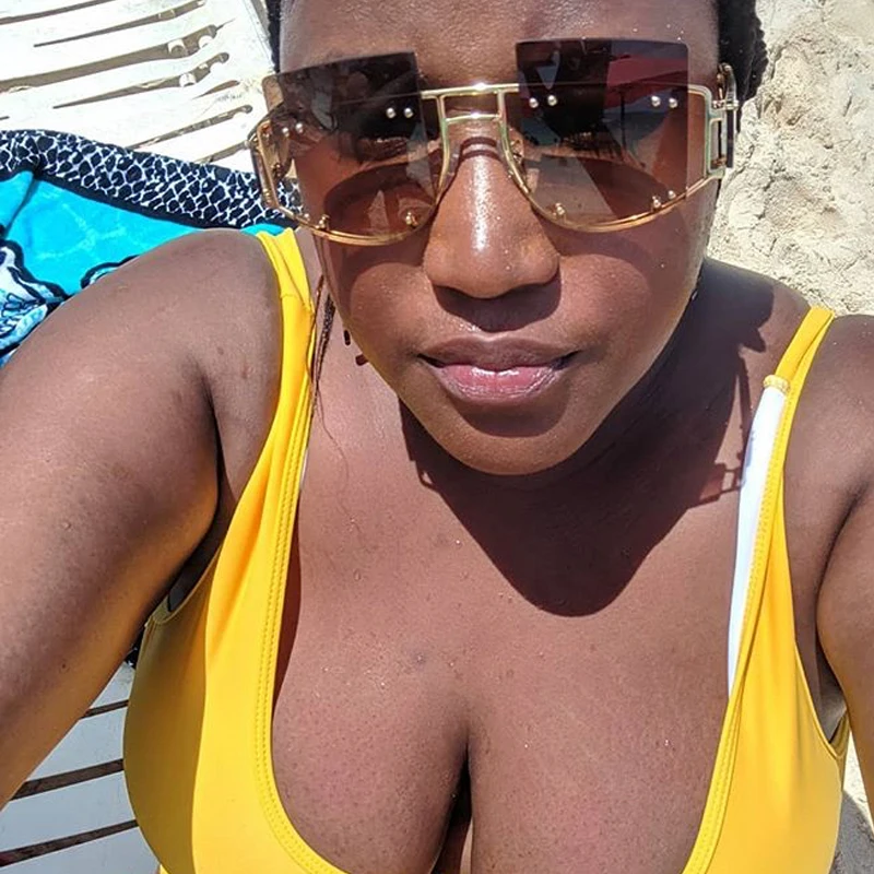 Заклепки Винтаж Квадратные Солнцезащитные очки для женщин Для мужчин Элитный