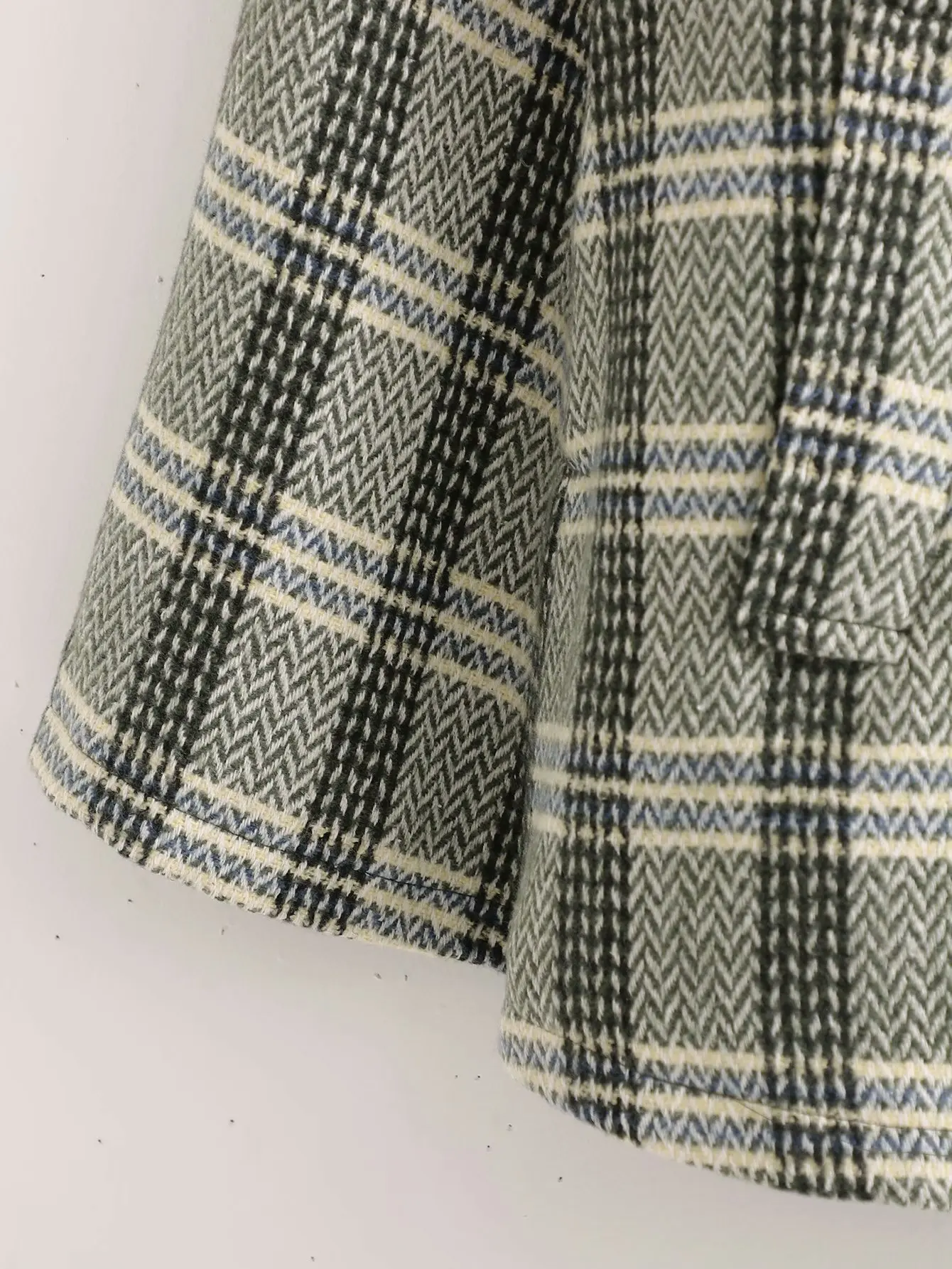 

Fashion Ladies Plaid Loose Cape Turn-down Collar Overcoat Winter Casual Women Woolen Cloak Jacket Female Autumn Ponchos