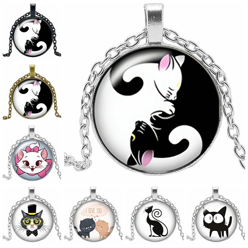 

2020 New Creative Cartoon Yin and Yang Black and White Cat Necklace Gift Glass Convex Round Pendant Necklace Fashion Jewelry