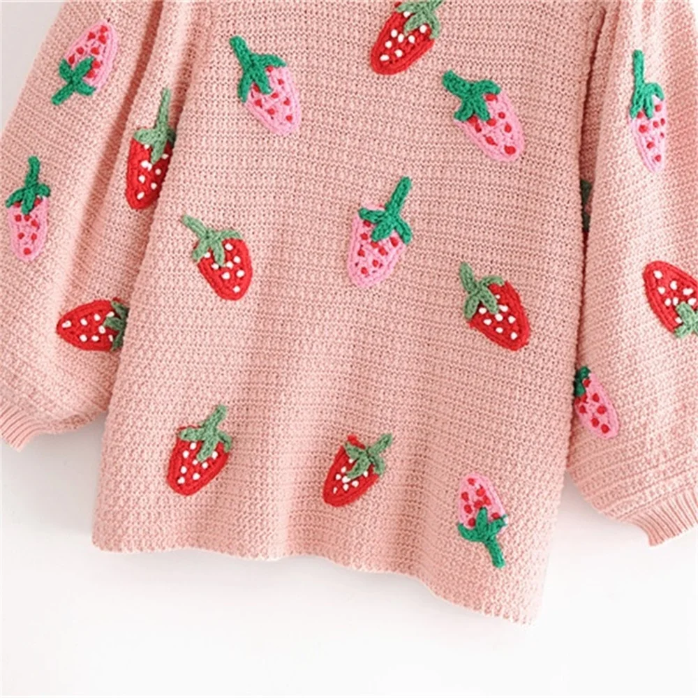 

2020 summer women's new round neck long-sleeved wild sweet and cute strawberry pattern thin pullover sweater