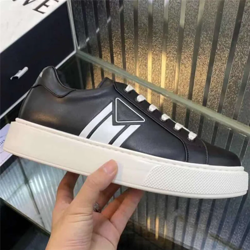 

White Black Sneakers Men And Women Fashion Breathable Sneakers Spring And Autumn High-quality Leather Couple Casual Sneakers New