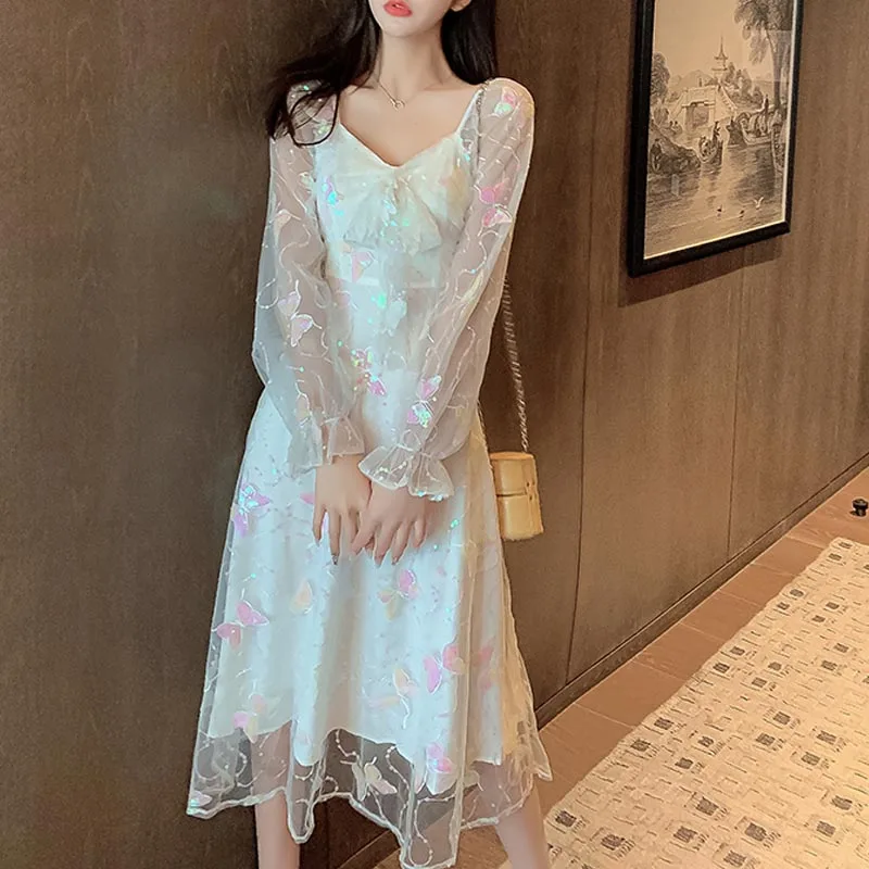 

One-Piece 2021 Korean Spring Chic Dress French Square Collar Fashion Temperament Dress Lace Embroidery Butterfly Sequins Dresses