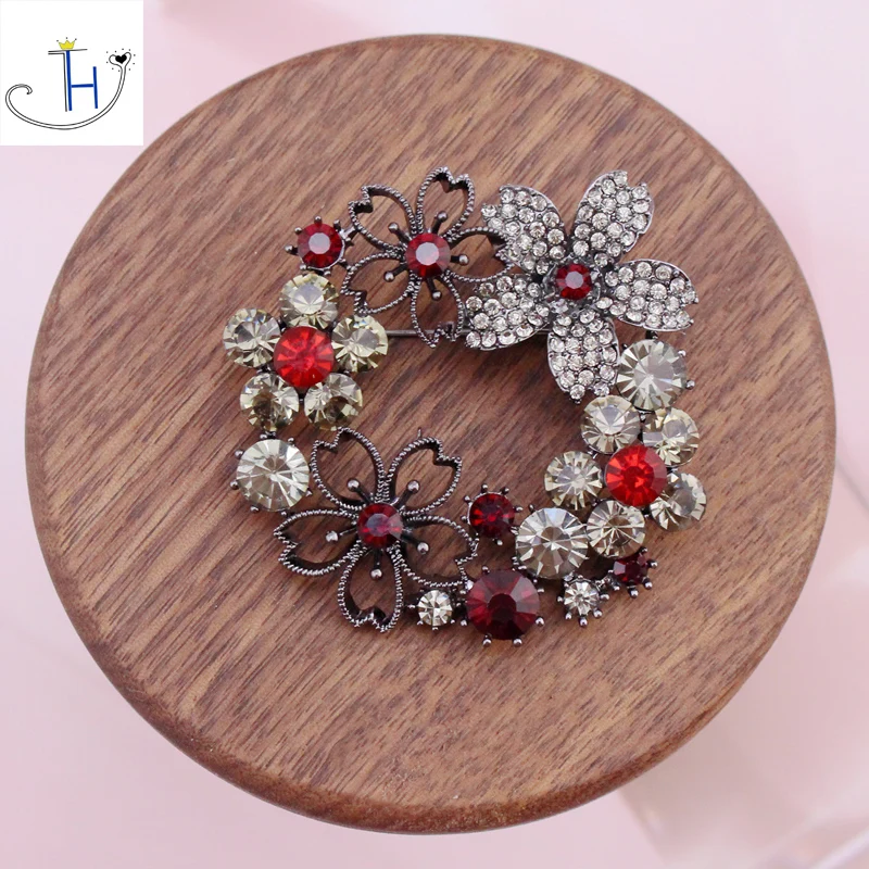 

THJ Rhinestone Fireworks Flower Brooch Pins Women Unisex Weddings Party Brooches Gifts