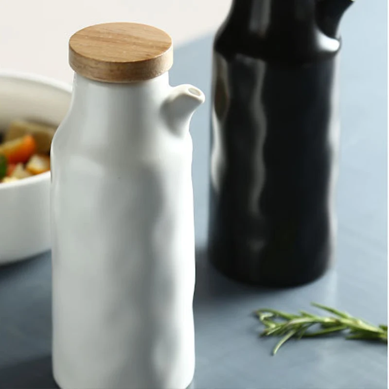 

Ceramic Oil Bottle Leak-Proof Kitchen Vinegar Oil Olive Container Dispenser Bottle Seasoning Oil Pot Gravy Boats Kitchen Tool