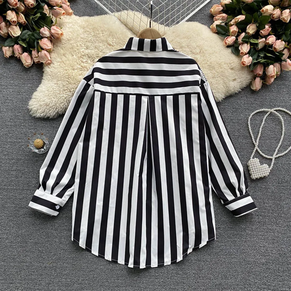 

2021 Spring Women Fashion Casual Blouse Single Breasted Turn-down Collar Long-sleeved Panelled Striped Shirt