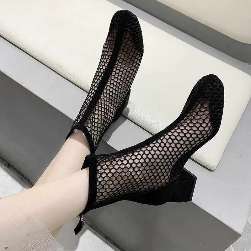 

Women's Shoes
