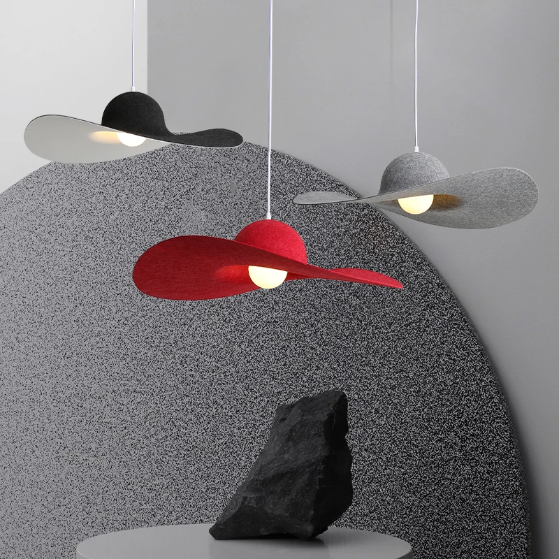 

2021 Скандинавская люстра в виде шляпы из войлока, серо-черная красная люстра в стиле модерн середины века, E27, подвесной светильник для столов...