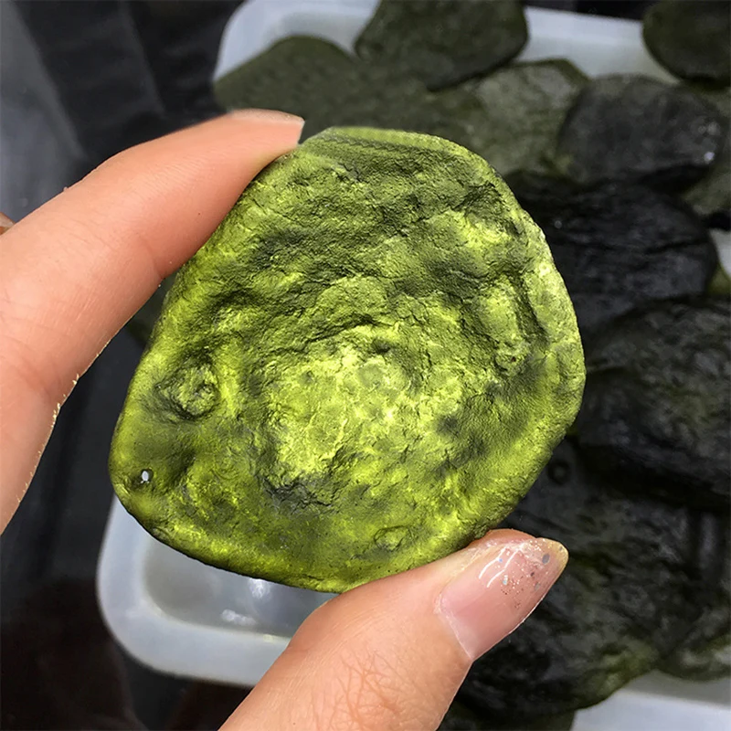 1 шт. натуральный хрустальный Камень Неправильной Формы Moldavite | Камни -1005003003594931