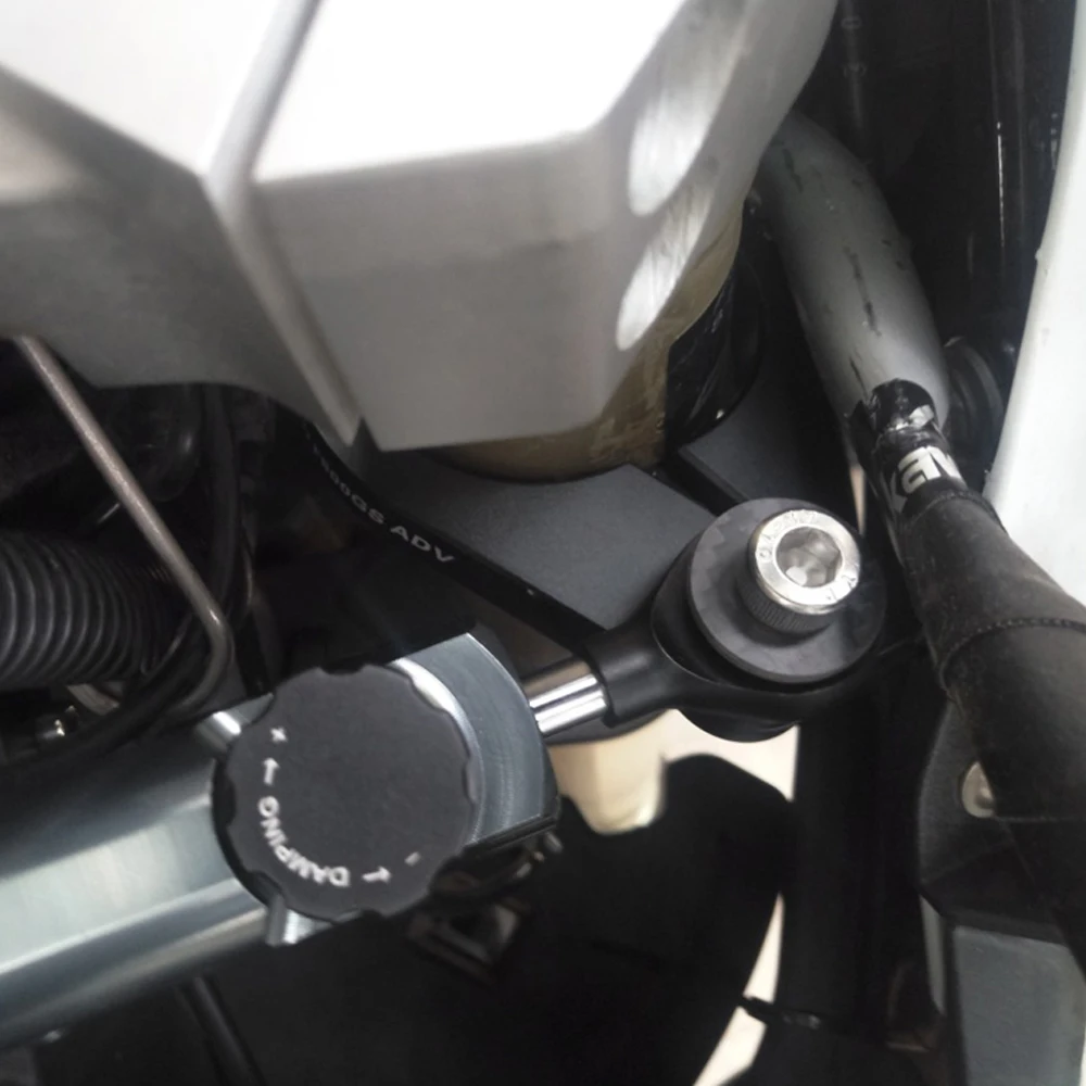 

For KAWASAKI Z650 Z750 Z800 Z900 Z1000 CB650R YZF R1 MT07 Universal Aluminum Motorcycle Damper Steering Stabilize Safety Control