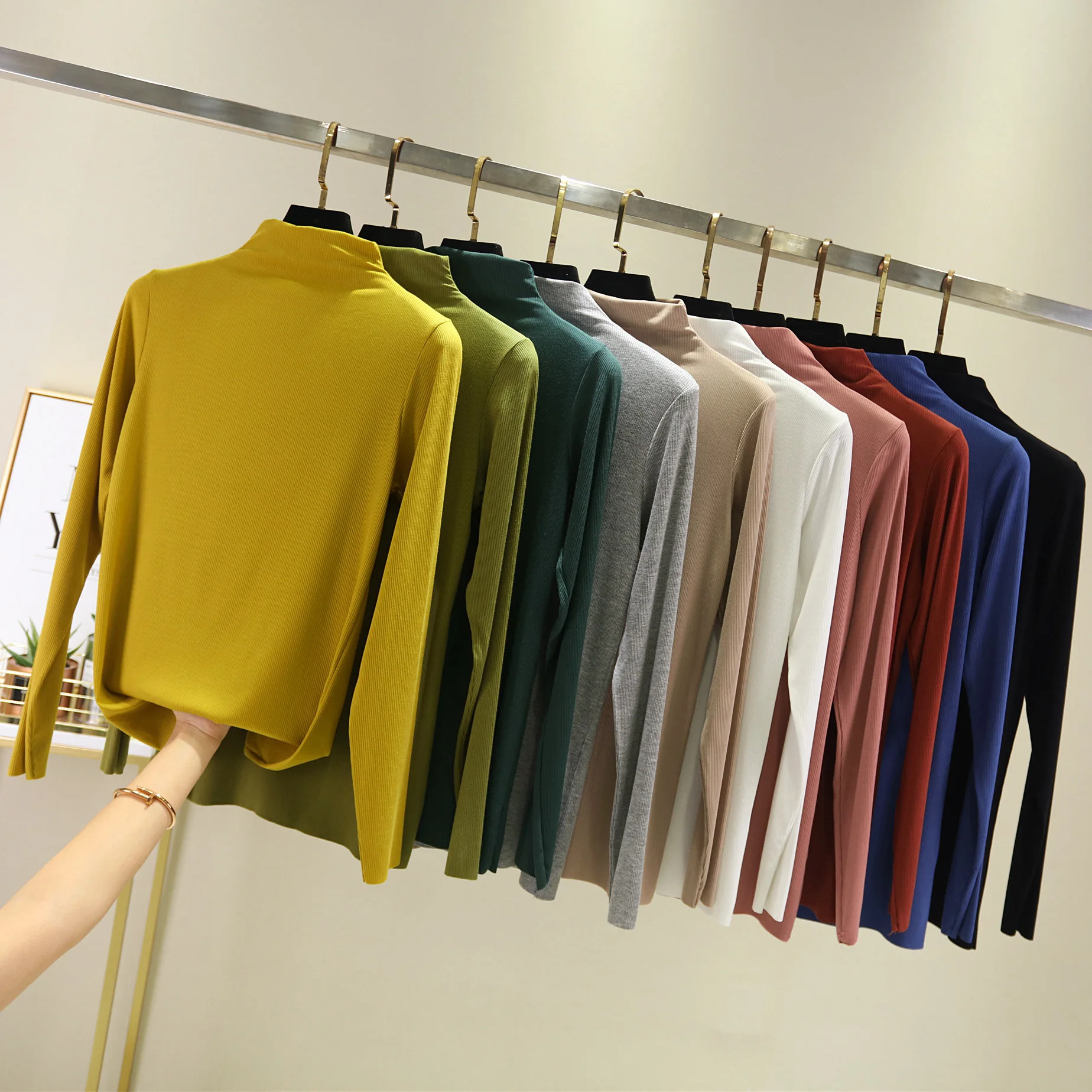 Футболка женская эластичная в рубчик Повседневная Базовая Облегающая рубашка с