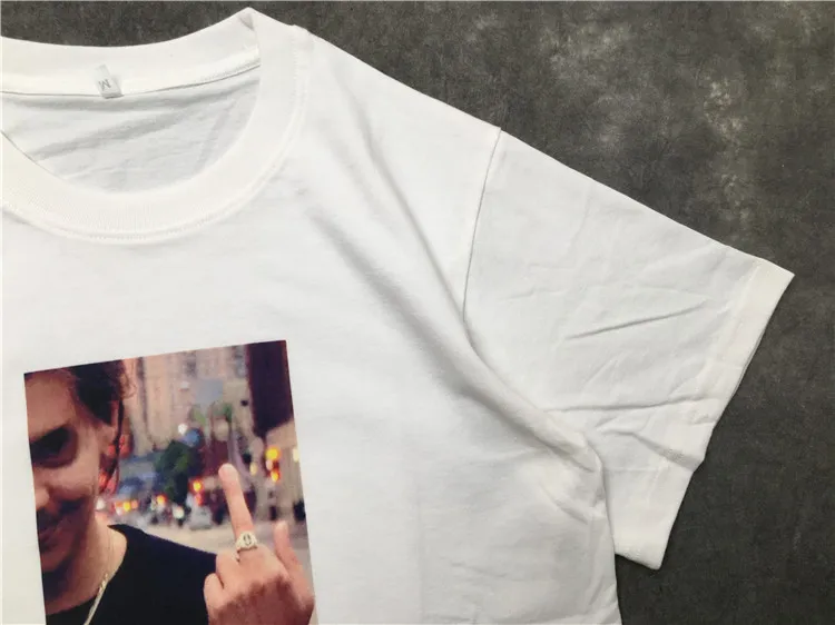 

Men New Novelty 2020 Middle finger Blessed T Shirts T-Shirt Hip Hop Skateboard Street Cotton T-Shirts Tee Top kenye S-XXL #K33