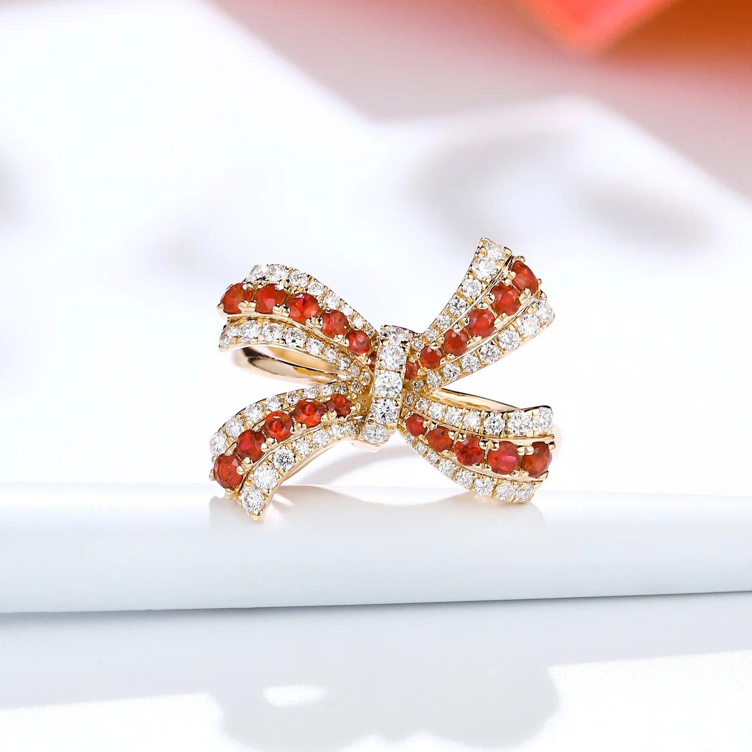 

Fashionable and Lovely Temperament Ladies Jewelry Red Zircon Ribbon Cross Bow Ring Rose Gold Ring Party Charm Ladies Ring