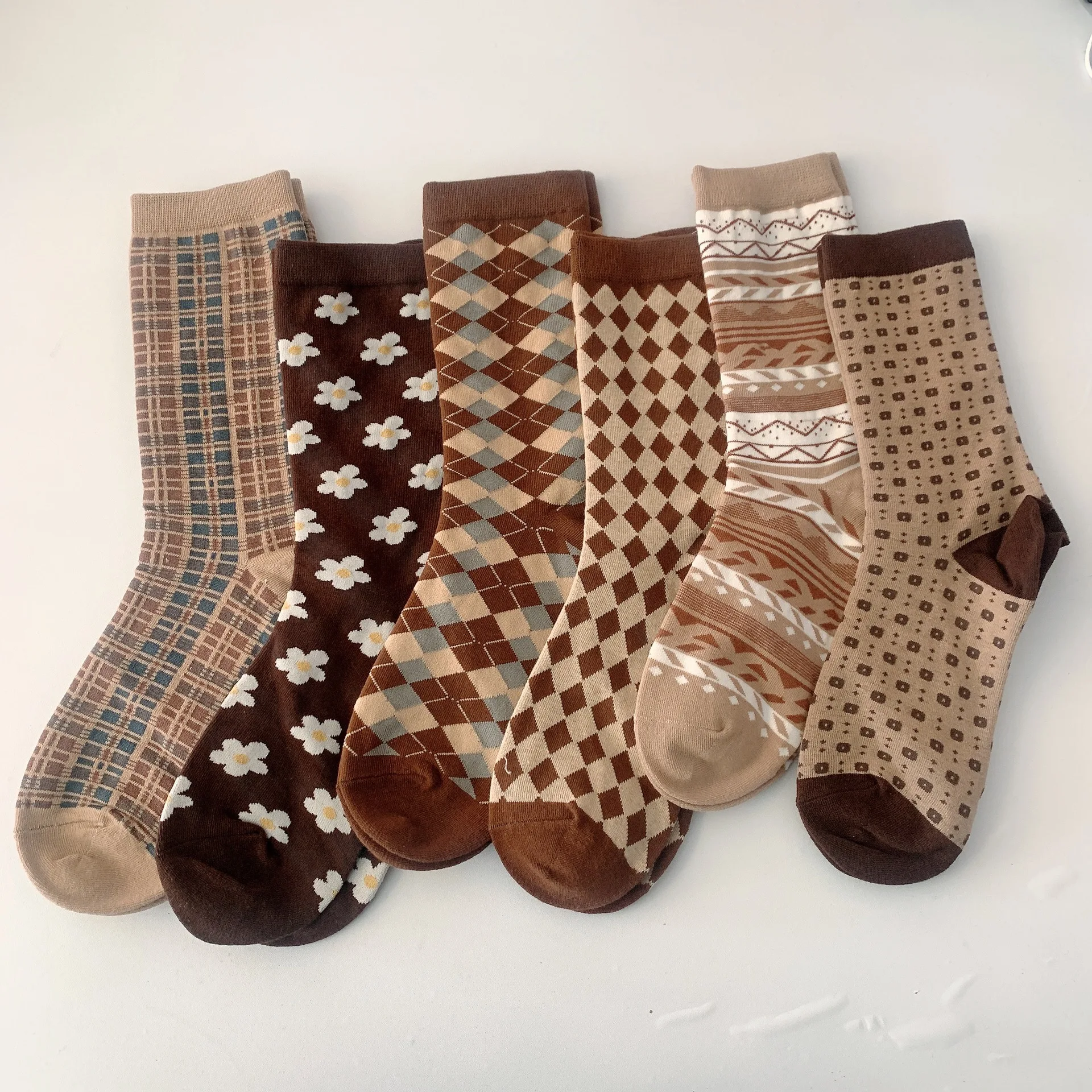 Women Socks Autumn New Socks Fashion Lattice Cotton Preppy Style Happy Casual Deodorant Socks Female Socks High Quality Fashion