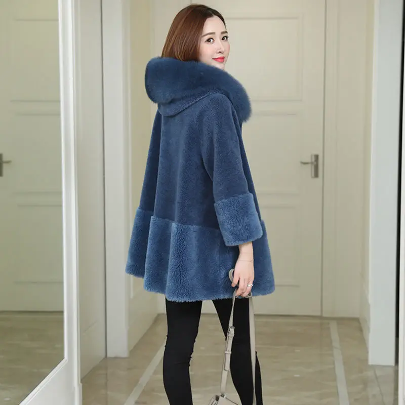 

2020 New Women Winter Real Fur Coats with Fox Fur Collar Fashionl Female Outwear Natural Sheep Shearing Mid-long Overcoat H235