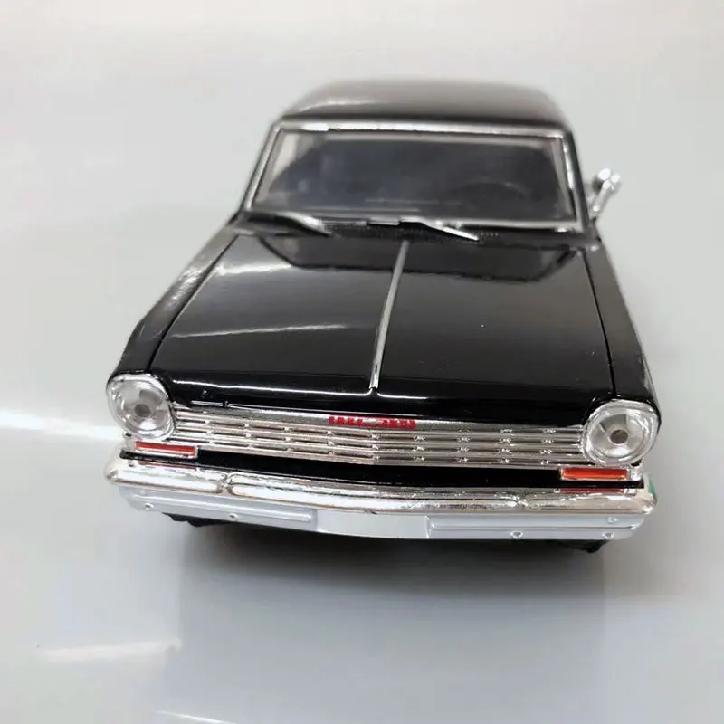 NEWRAY масштаб 1/24 США модель автомобиля Chevy Nova SS 1964 литый под давлением