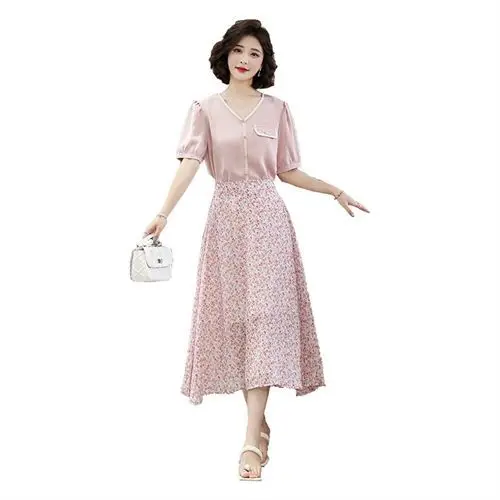 

2021 summer suit, new pink two piece set, salt, sweet, broken flower skirt, fashion quality suit skirt.