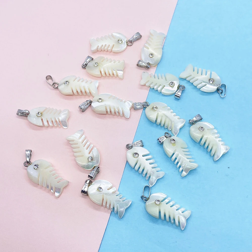 

1pcs Natural Sea Water Shell Pendant Fishbone Shape Charms DIY Female Bracelet Necklace Jewelry Making Accessories Sea Shell