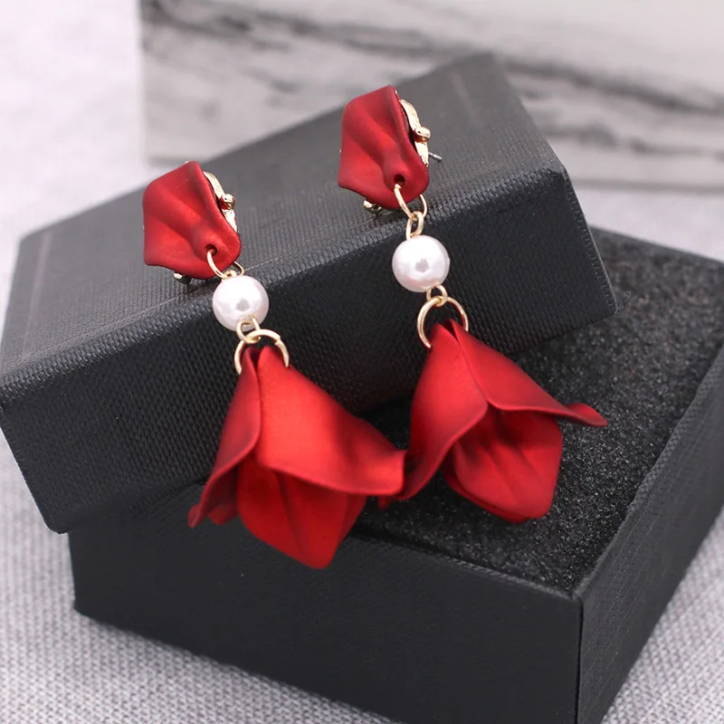Aretes de mujer, современный стиль, дизайн, большие красные лепестки роз, серьги с кисточками, тренд, темперамент, летние корейские серьги для женщин