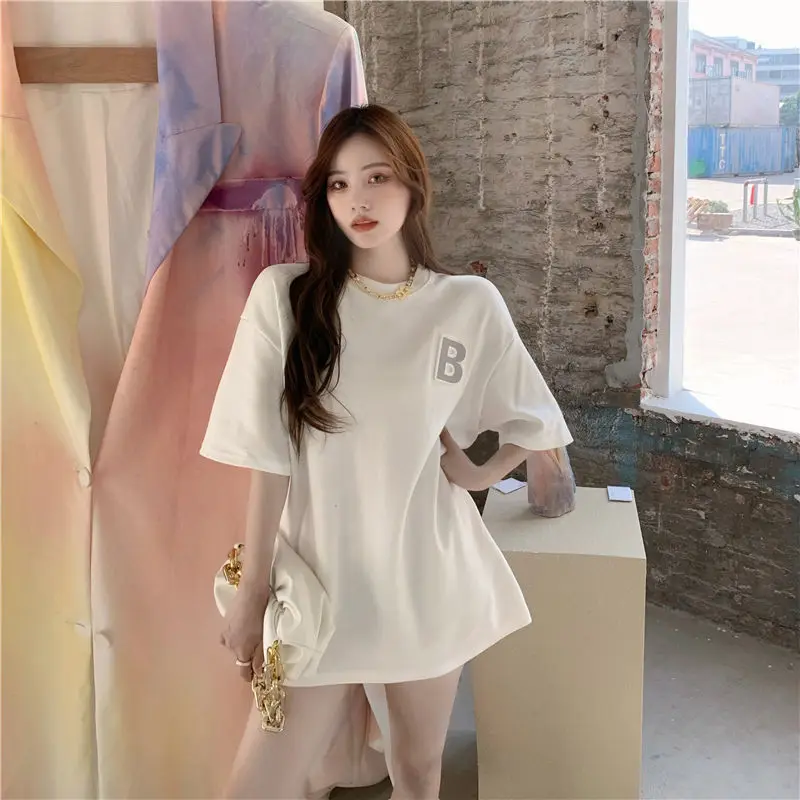 

2021 spring and summer render unlined upper garment of whom long short sleeve T-shirt joker loose woman