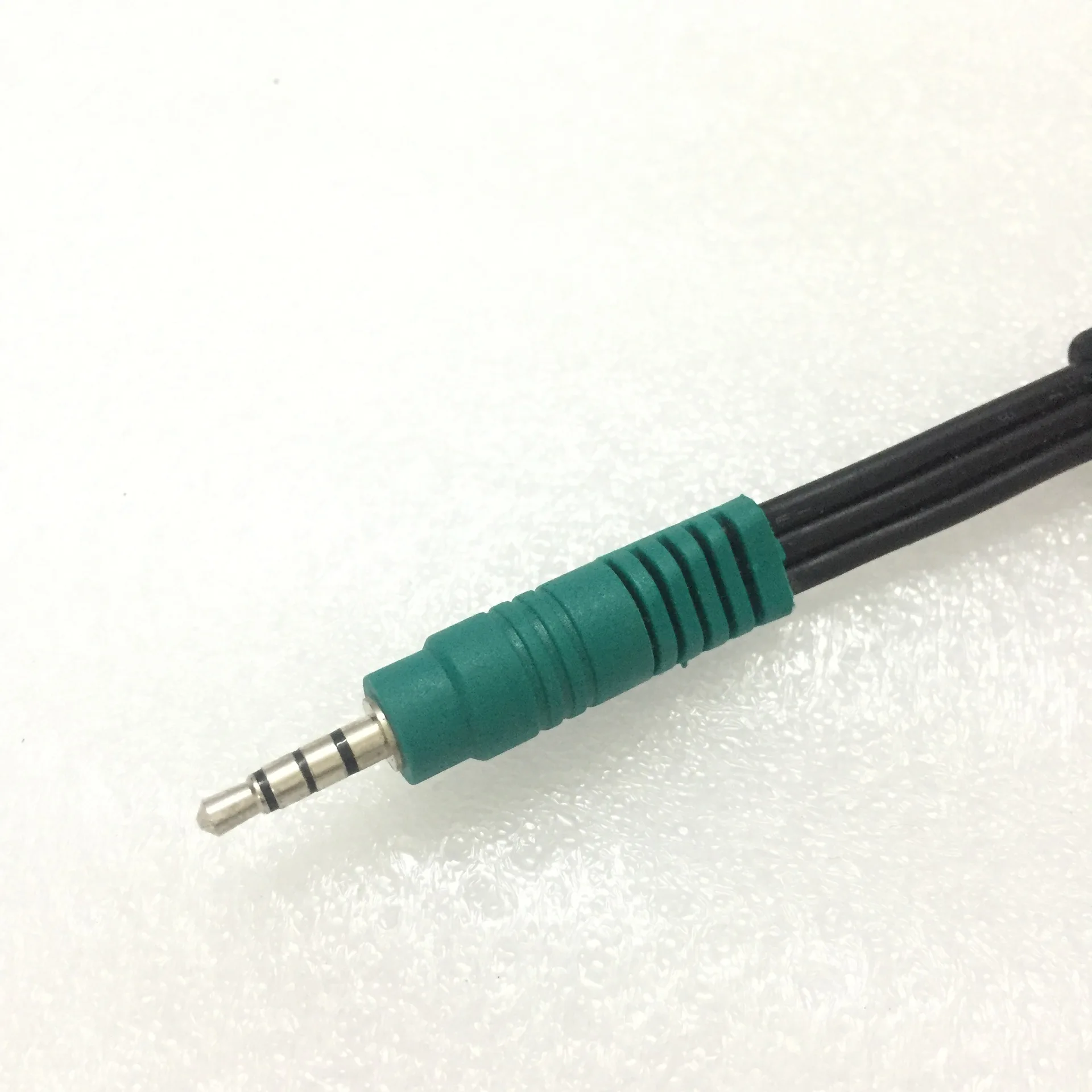 Audio cable DC3.5 turn 3 RCA 3.5 one in three AV adapter rpm 3AV mother extension line 15CM |