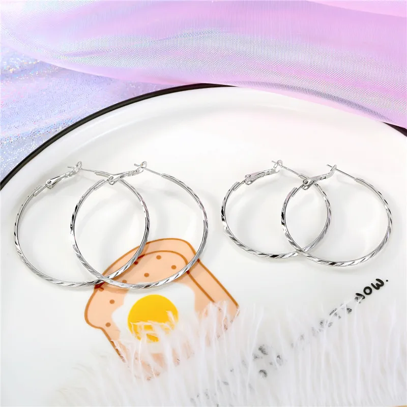 1 пара европейских цветов простые волнистые серьги кольца для женщин корейские