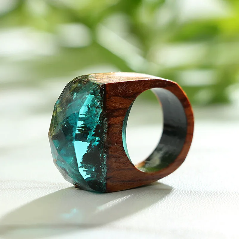 Ювелирное изделие ручной работы с деревянным полимерным кольцом крошечное