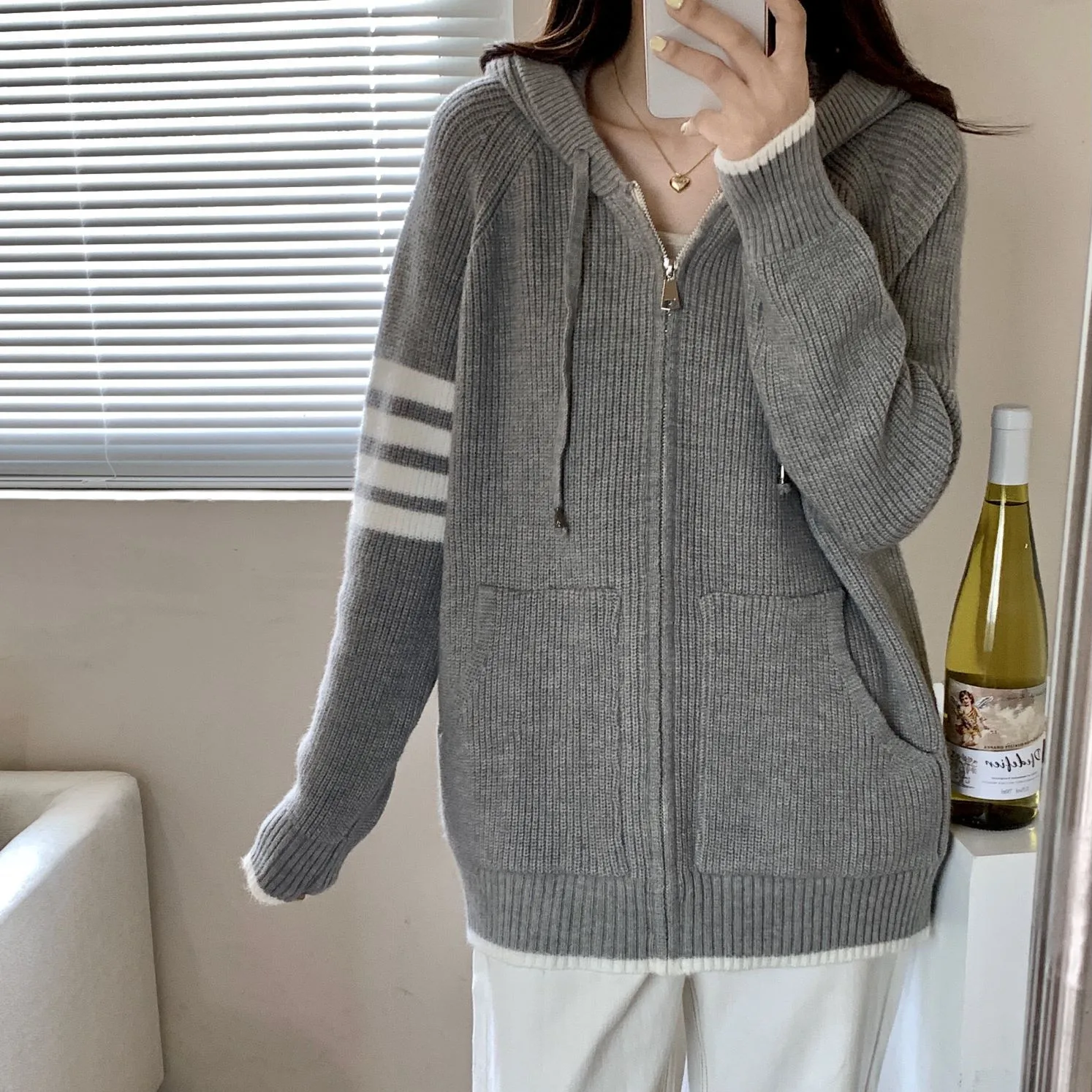 

Женское пальто, новый вязаный женский кардиган, свитер с капюшоном, свитер средней длины, простая модная свободная универсальная куртка, То...