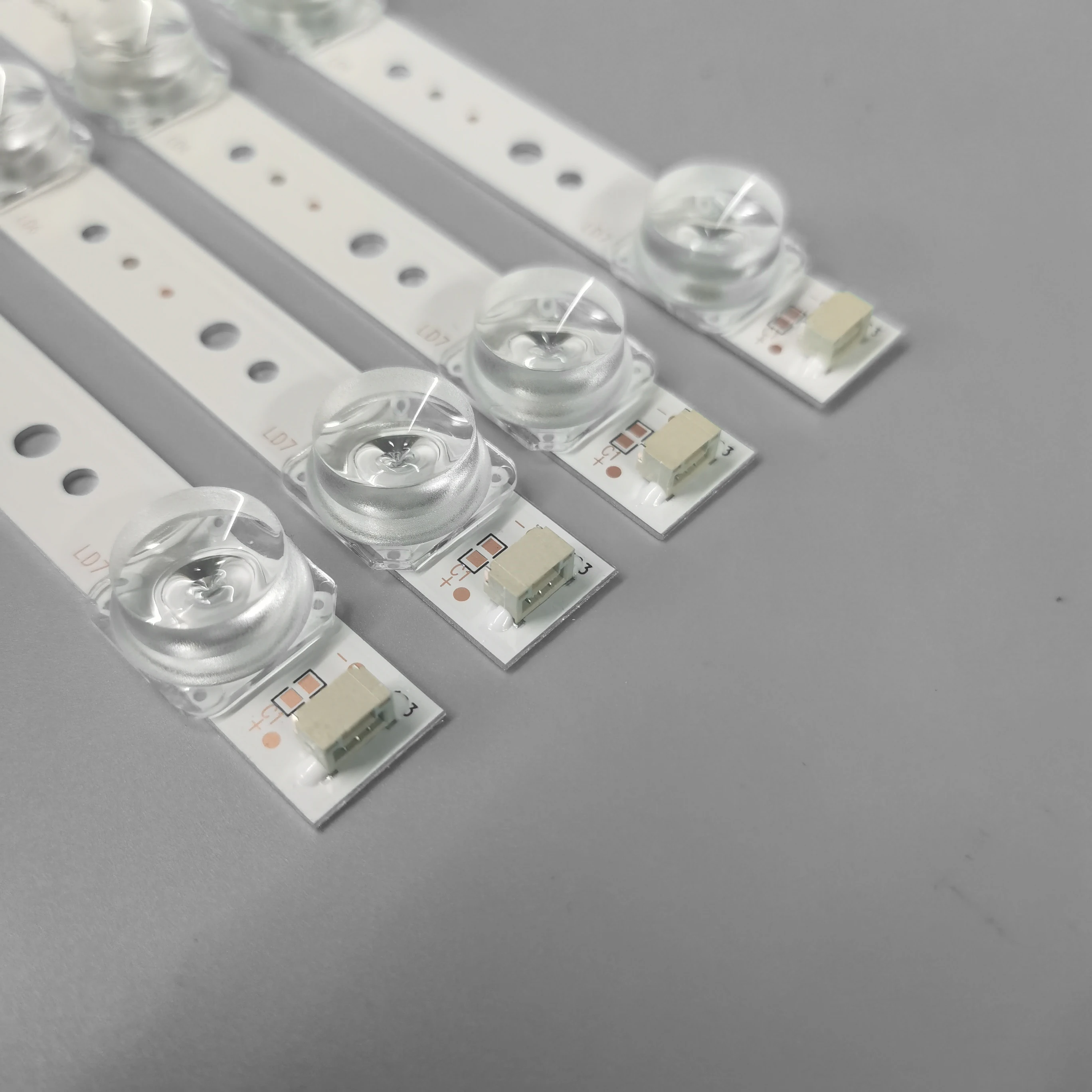 

LED Backlight strip 7 Lamp for TCL 49D6 49V2 49S2 4C-LB4907-ZM03J ZM-JN-F 19 4C-LB4907-ZM02J 4C-LB4907-HR01J 49HR330M07A0 V3