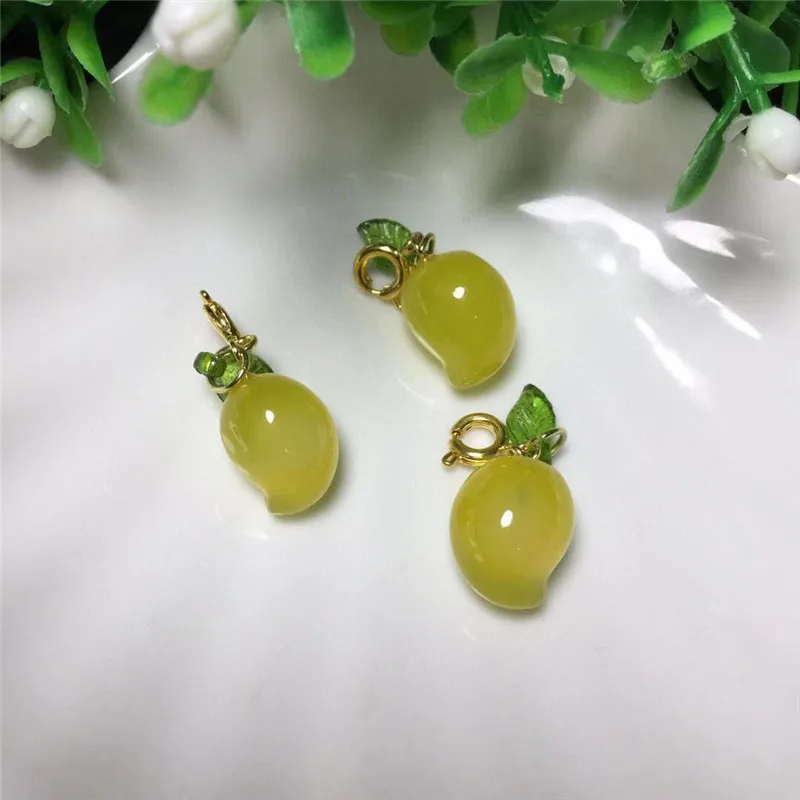 Кулон с желтым агатом и манго металлическим колпачком | Украшения аксессуары