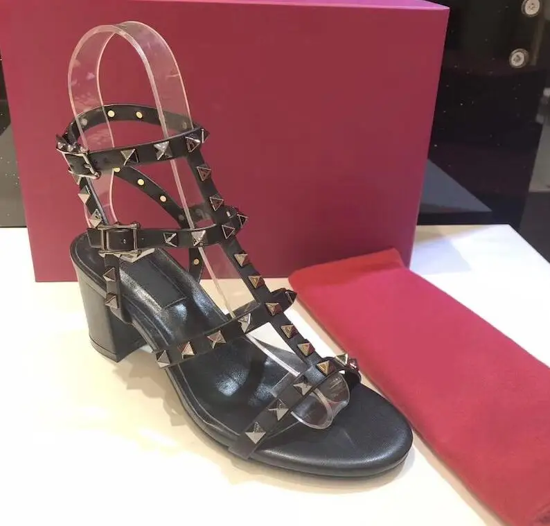 

Wholesale and Retail Patent Leather Exciting High Heels Women Unique Designer Refers To Dress Wedding Shoes Sexy Shoes