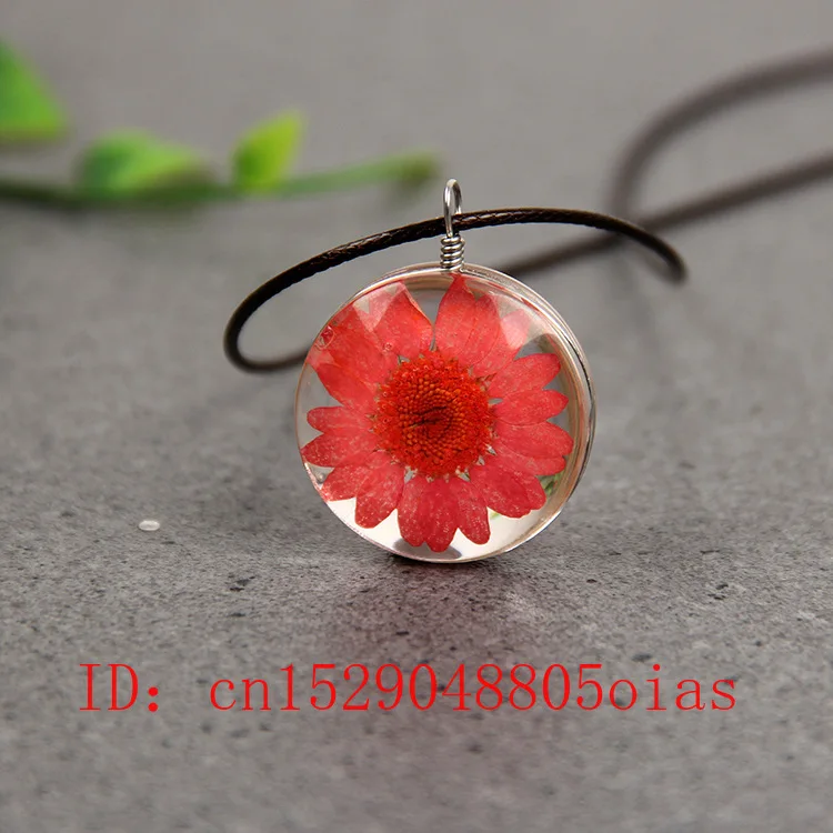 Подвеска из натурального белого хрустального камня разноцветная фотография