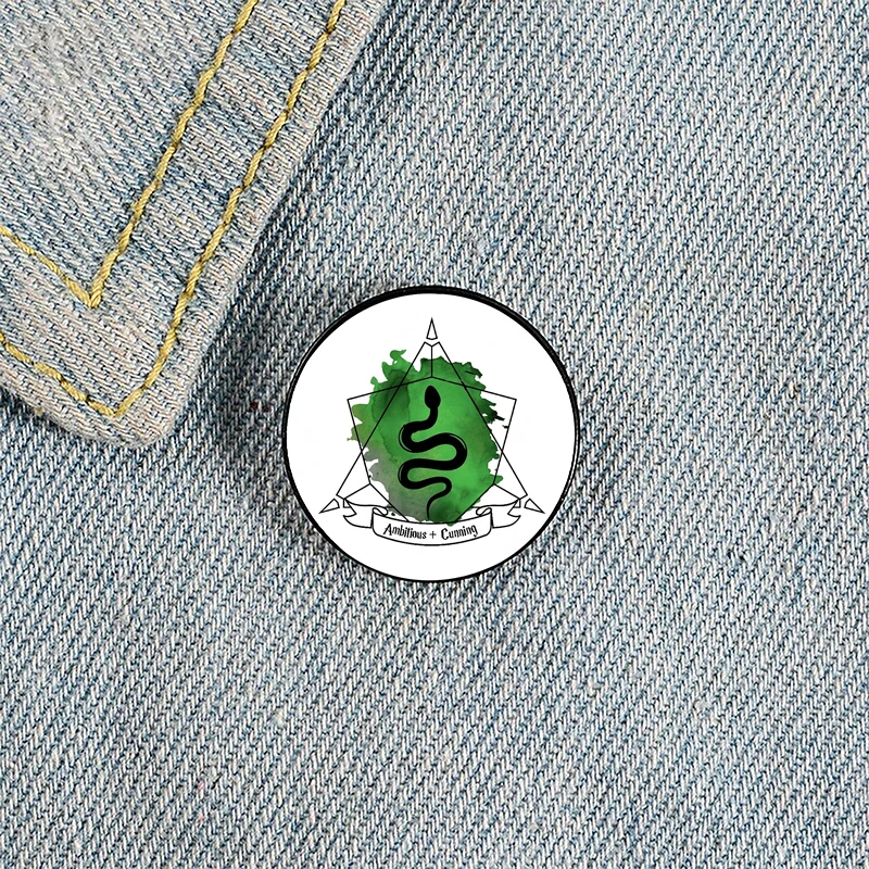 

Snake Serpent Emblem Ambitious Cunning Printed Pin Custom Brooches Shirt Lapel Bag Cute Jewelry Gift for Lover Girl Friends