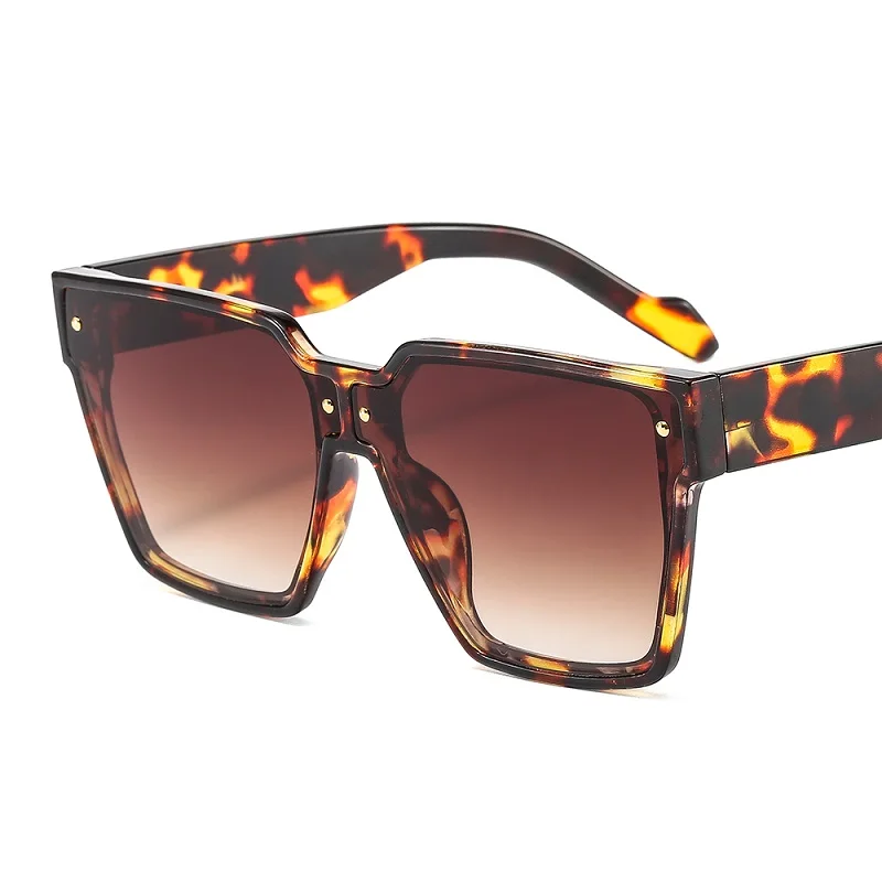 

2021 New Fashion Shield Sunglasses Women Men Square Leopard Color Gradients Lens Frame Vintage Sunglasses UV400