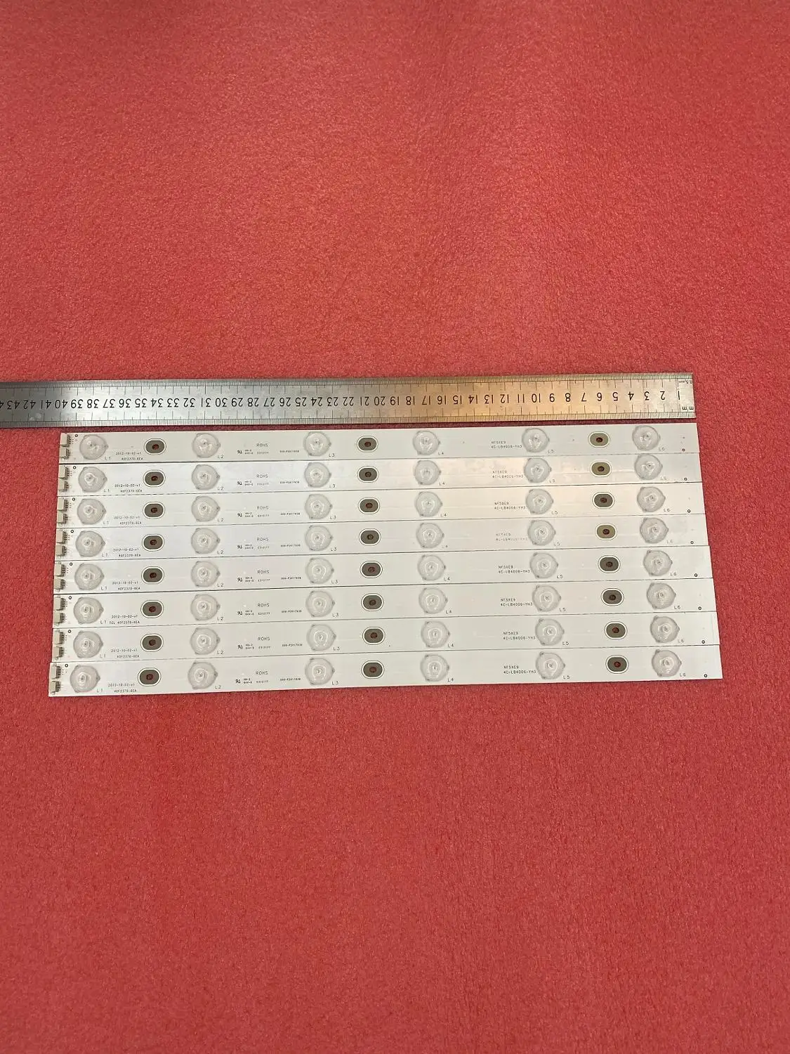 

Светодиодная лента для подсветки, 6 светодиодов для THOMSON 40FW3323 40FW3253 40FU3253 40FU3253C Toshiba Dl4061 Dl4061(a)f